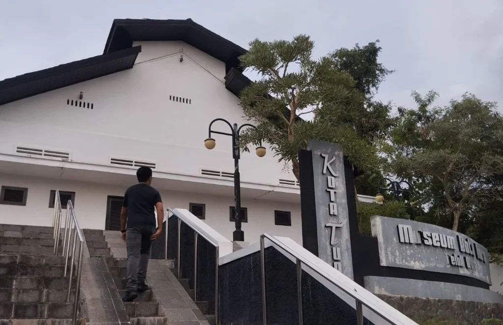 Museum Batubara di Teluk Bayur, salah satu peninggalan era kolonial Belanda.