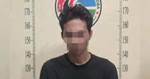 Tersangka AR diamankan di Mapolresta Samarinda. (Istimewa)