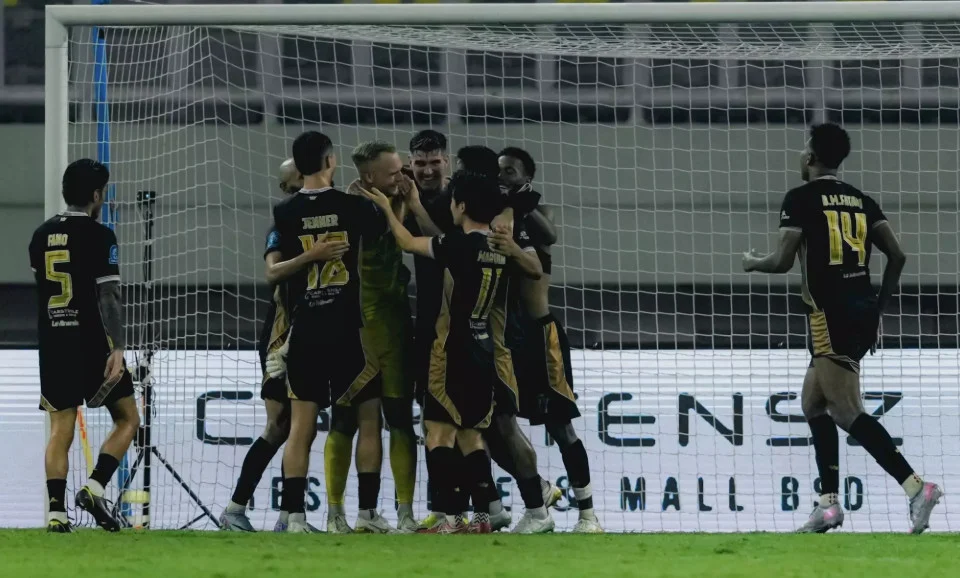Selebrasi skuad Dewa United. (dewaunited.com)