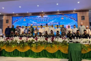 Wakil Bupati Berau, Gamalis, menghadiri peringatan Maulid Nabi Muhammad SAW 1449 Hijriah Keluarga Bubuhan Banjar Kabupaten Berau di SM Tower, Selasa (15/9/2026) malam.