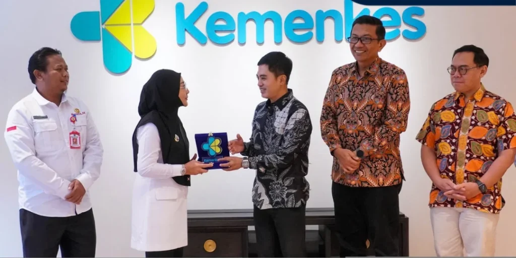 Bupati Berau, Sri Juniarsih Mas, didampingi Sekda Muhammad Said saat audiensi dengan Wakil Menteri Kesehatan, Dante Saksono Harbuwono, di Jakarta, Rabu (16/9/2026).