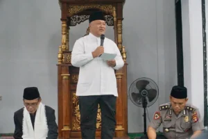 Wakil Bupati Berau, Gamalis, saat Istighatsah Malam Puncak Peringatan Hari Santri Nasional 2026 di Masjid Al Qudwah Polres Berau, Rabu (21/10/2026) malam.
