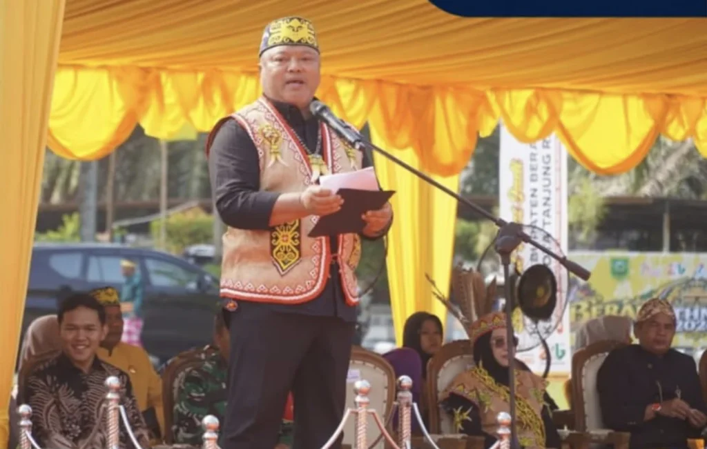 Wakil Bupati Berau, Gamalis, membuka Berau Ethno Carnival 2026, Sabtu (26/9/2026).